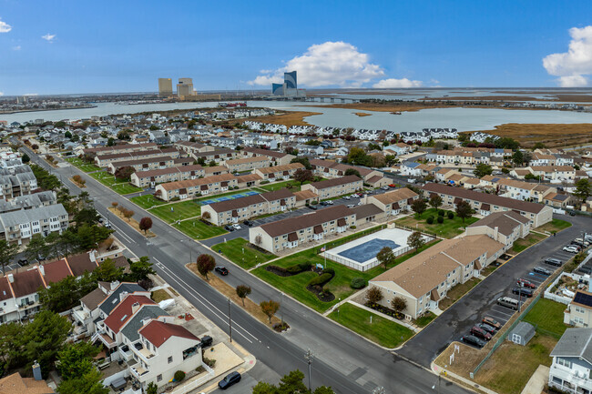 4901 Harbor Beach Blvd Brigantine, NJ 08203 - Dolphin Cove Condominiums