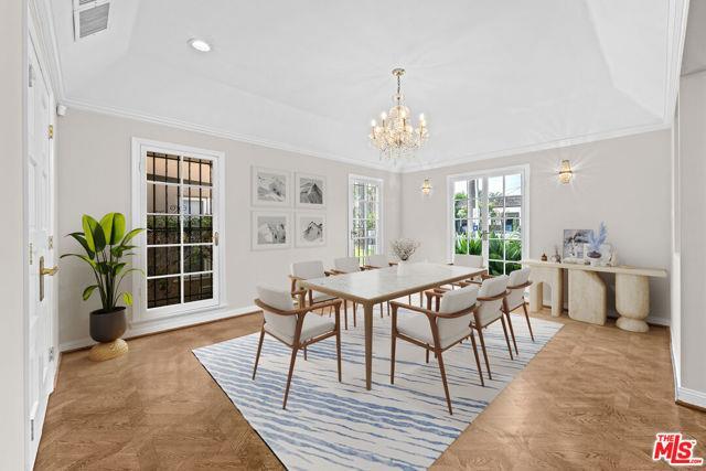 Primary Photo - 224 S Palm Dr