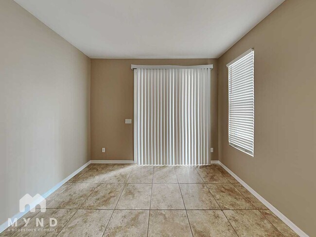 Foto del edificio - 17694 W Mandalay Ln