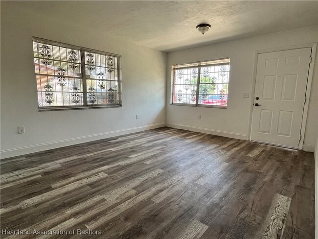 Building Photo - 508 W Hal McRae Blvd