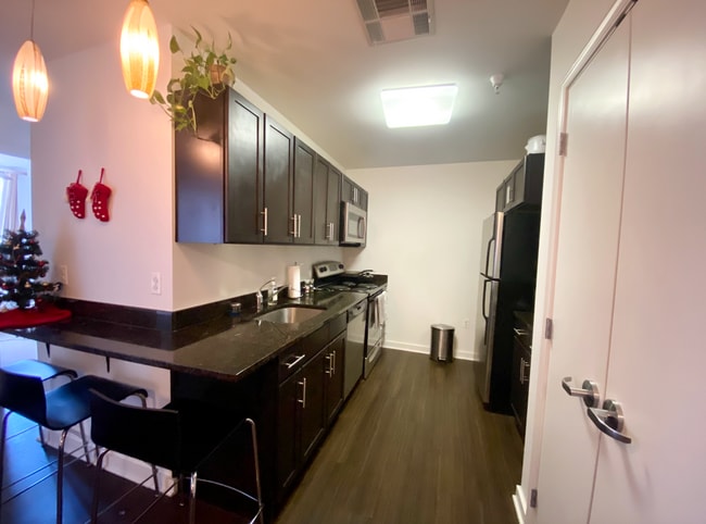 Foto del edificio - 927 N Wolfe St