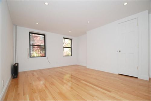 Foto del edificio - 80 W 8th St