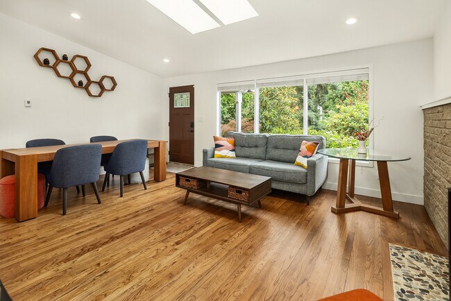 Foto del edificio - 8545 142nd Ave NE