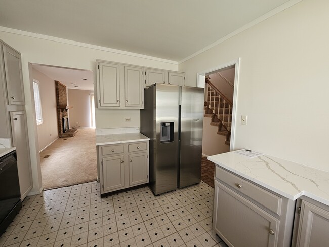 Foto del edificio - 2385 Goldfinch St