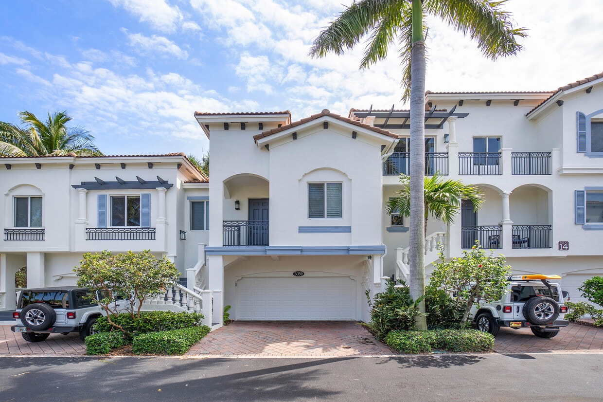 Primary Photo - 3039 Waterside Cir