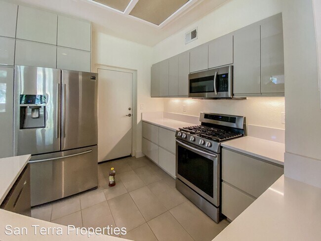 Building Photo - 2 br, 2 bath House - 11232 Portobelo Dr.