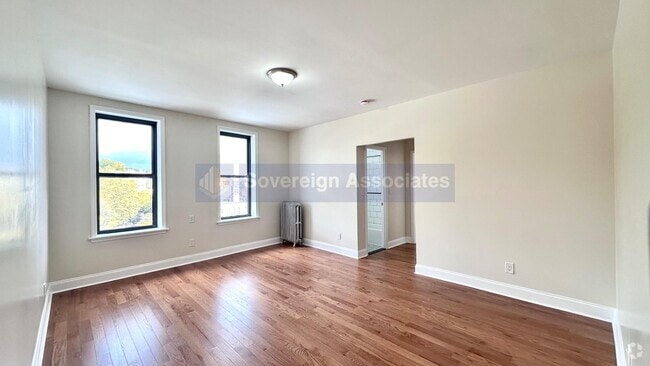 Building Photo - 1803 Riverside Dr
