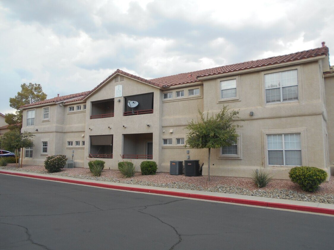 Primary Photo - Charming 2 Bedroom, 2 Bathroom Home!