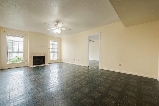 Foto del edificio - 6606 De Moss Dr