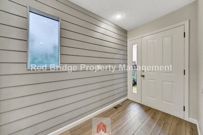 Foto del edificio - 17036 NE Oregon St