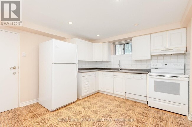 Building Photo - 1 Forty First St