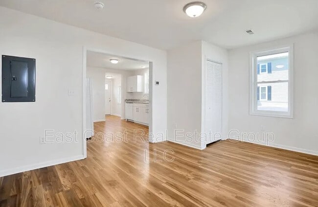 Building Photo - 15729 Fenton Ave