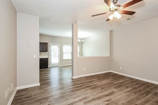 Building Photo - 47 Trotter Ct