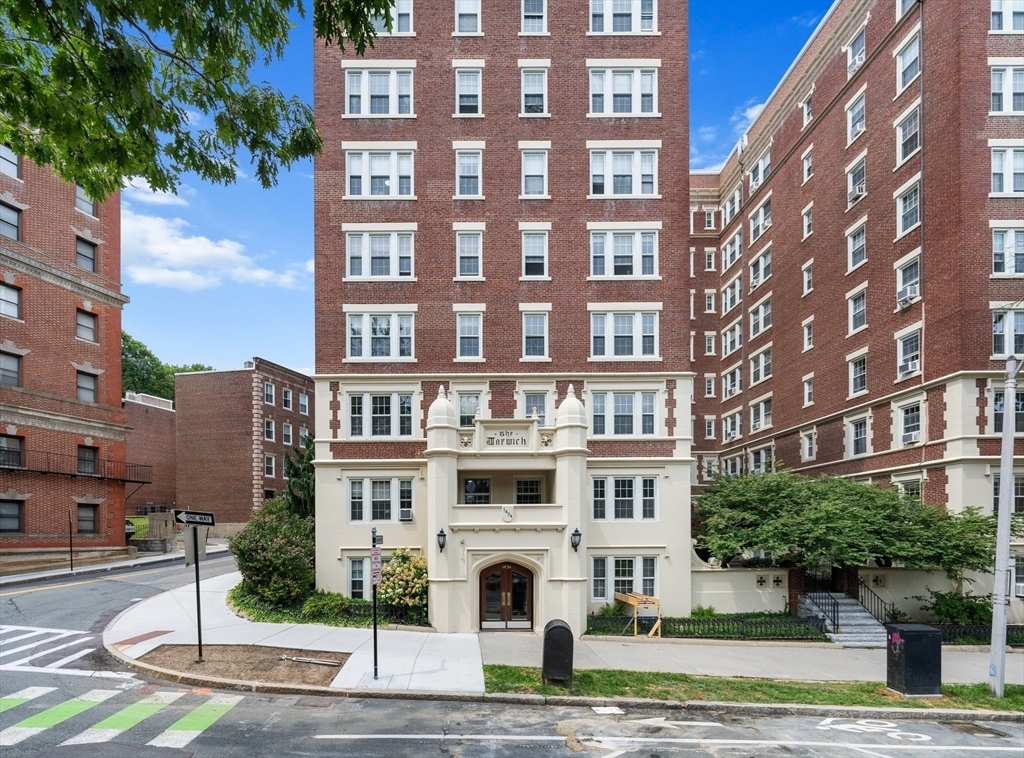 Foto principal - 1450-1454 Beacon St