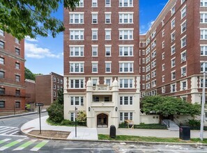 Building Photo - 1450-1454 Beacon St