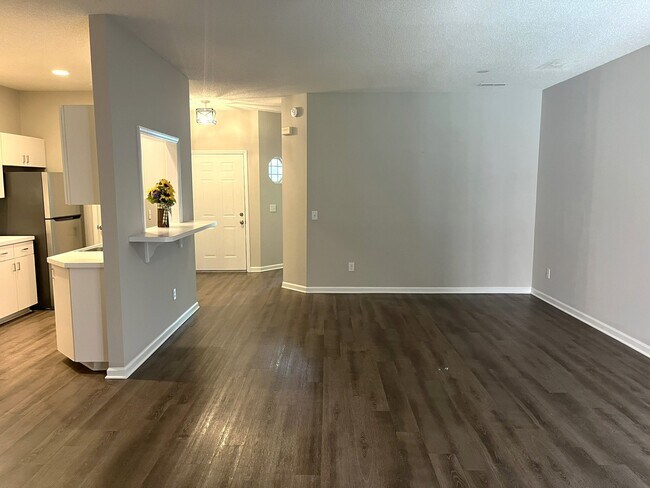 Foto del edificio - 1600 Sturdivant Dr