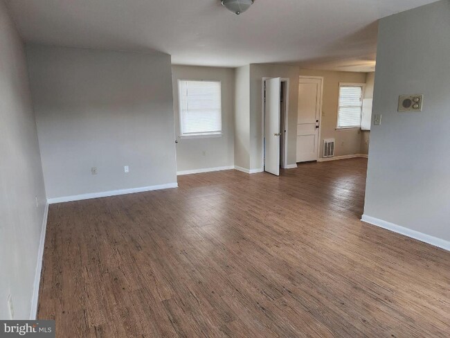 Foto del edificio - 168 S Main St