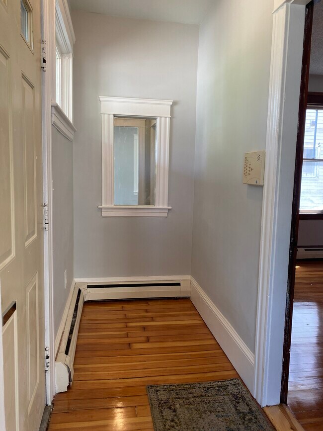 Foto del edificio - 24 Huxley Ave