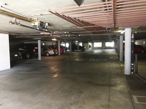Building Photo - 10825 Blix St
