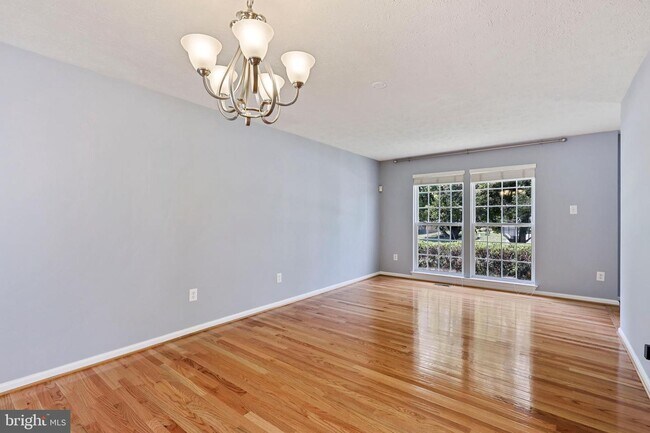 Foto del edificio - 9624 Overton Dr