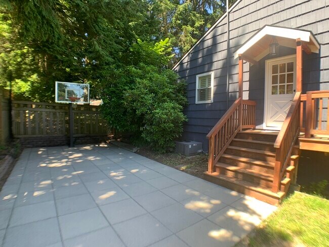 Photo - 3829 NE 95th St House