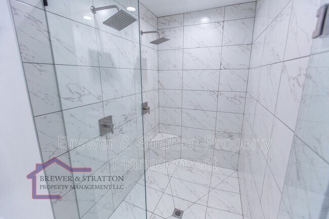 Foto del edificio - 2332 W Bloch Rd