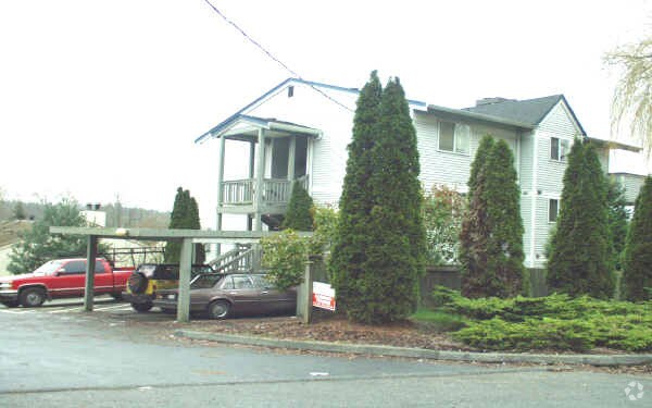 Primary Photo - Birchcreek Apartments