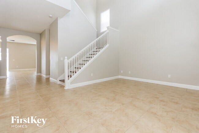 Building Photo - 663 Breezeway Ct