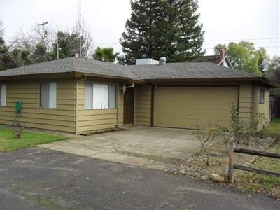 Building Photo - 7359 Lincoln Ave
