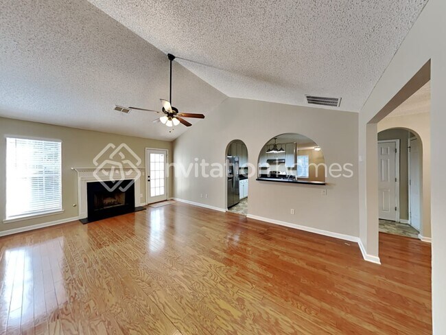 Foto del edificio - 825 Summit Park Trail