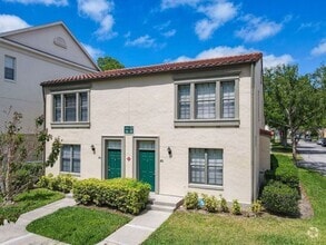Building Photo - 736 Centervale Dr