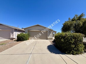 Building Photo - 9055 E Alderpoint Way