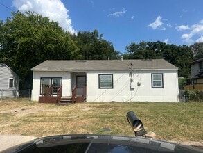 Building Photo - 416 Compton Ave