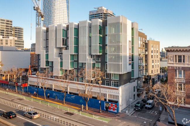 Foto del edificio - The Brady