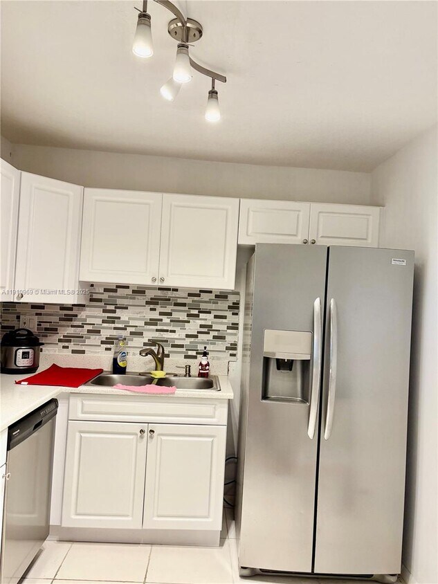 Foto principal - 500 Three Islands Boulevard