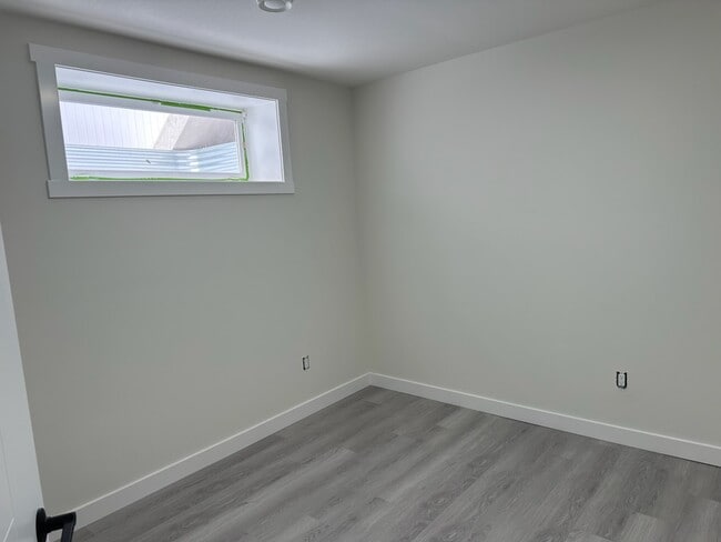 Building Photo - 571 Myles Heidt Mnr