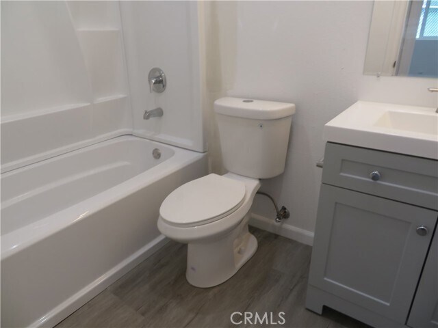 Foto del edificio - 3442 Russell St