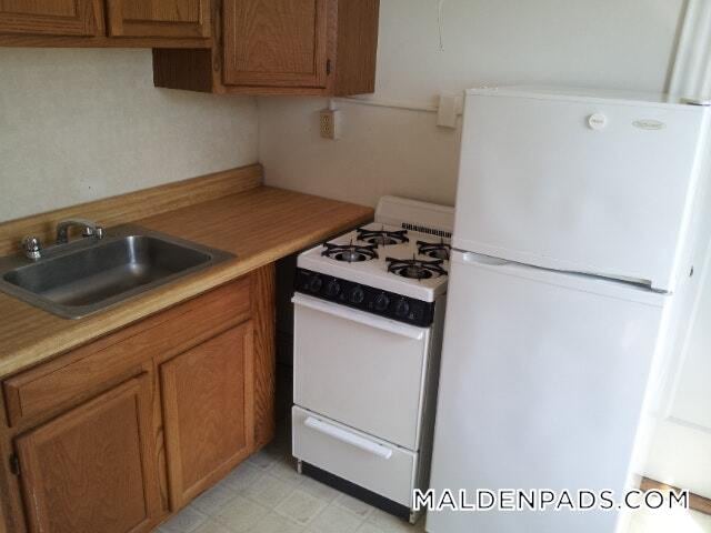 Building Photo - 349 Pleasant St