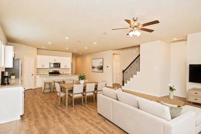 Building Photo - 13845 Rock Island Trl