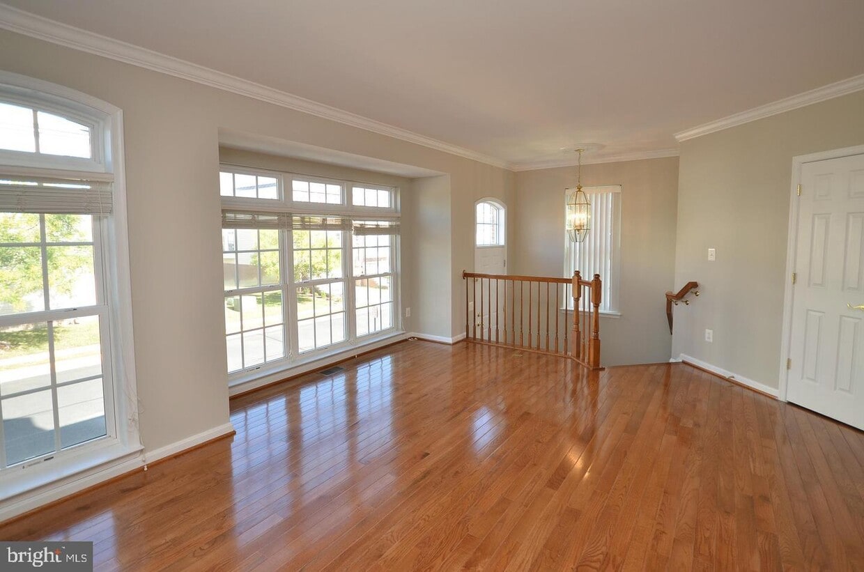 12171 Caldicot Ln, Fairfax, VA 22030 Townhome Rentals in Fairfax VA
