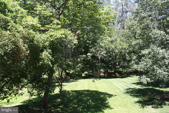 Building Photo - 35 Whittingham Cir