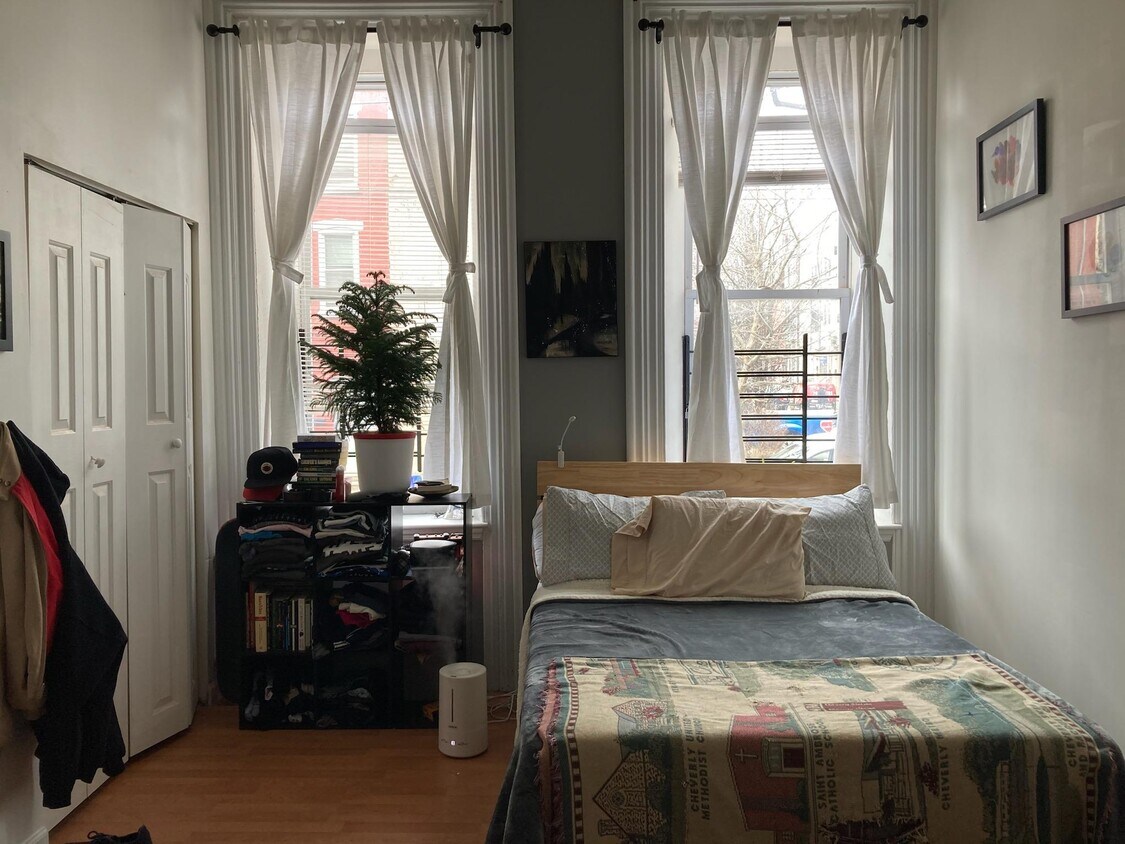 Primary Photo - 1309 N 15th St