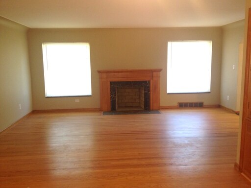 Building Photo - 20466 Woodcrest St