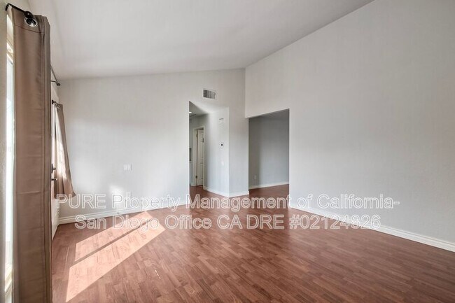 Foto del edificio - 2253 Raintree Pl