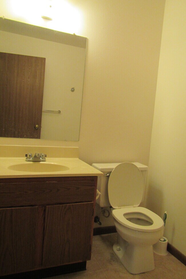 500 High St Unit 303, Waupaca, WI 54981 Apartments in Waupaca, WI