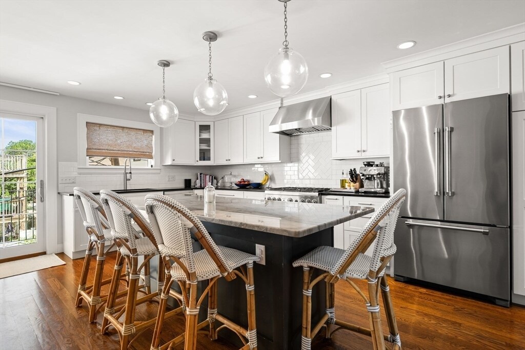 Foto principal - 530 E 3rd St