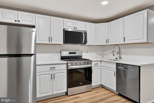 Foto del edificio - 3629 11th St NW