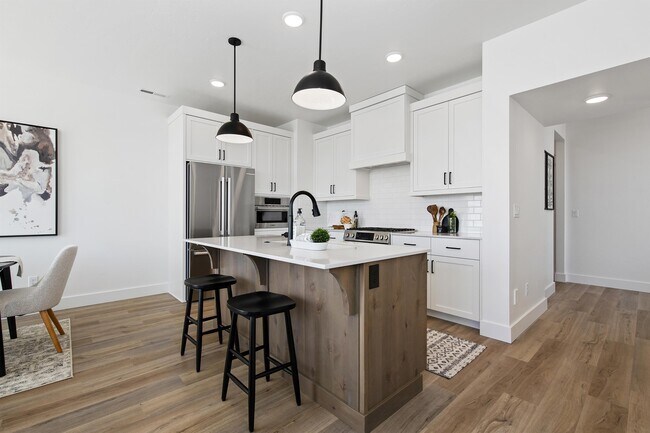 Building Photo - 4575 W Riva Capri St