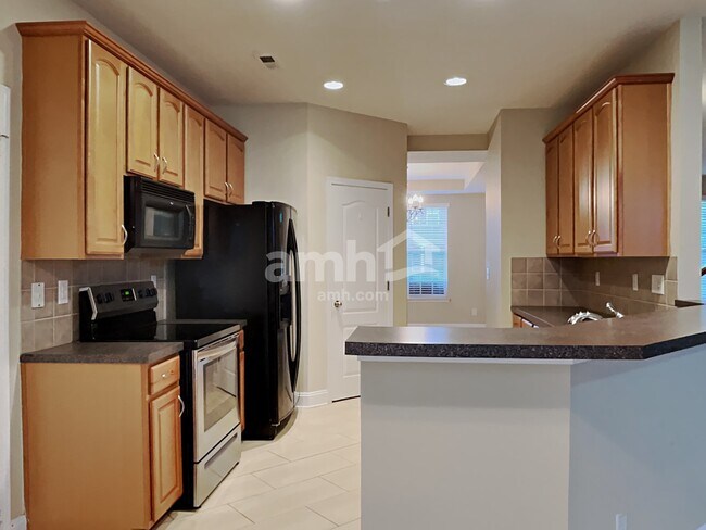 Foto del edificio - 9203 Greenheather Dr