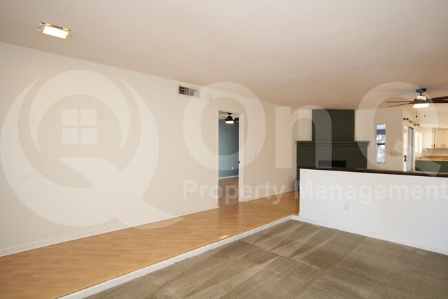 Building Photo - 6127 S Country Club Way